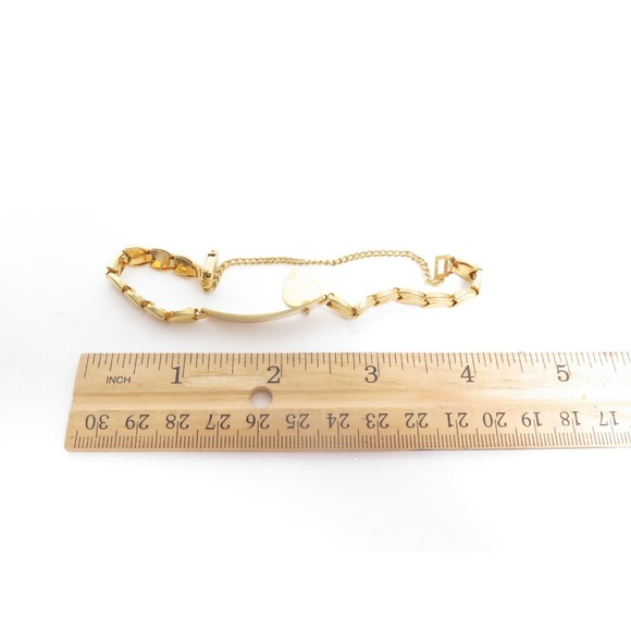 VINTAGE LEAF DESIGN BLANK MONOGRAM ID PLATE HEART CHARM BRACELET SIGND HONG KONG - Picture 4 of 4